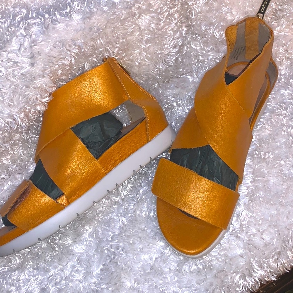 Aetrex leather sandals Sz 7 1/2